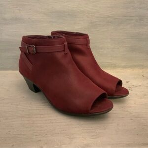 Easy Street maroon Open Toe Ankle Bootie Boots Size 7 GC